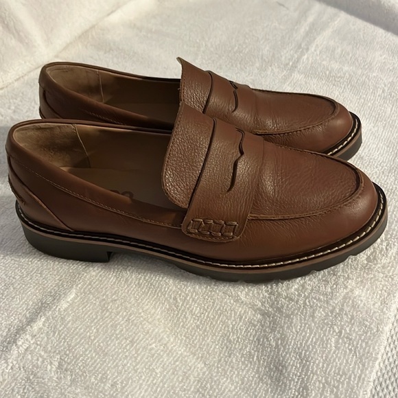 Women Brown Leather Loafers - Picture 3 of 8